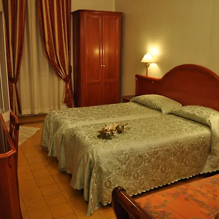 Hotel Sandra