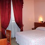 Sandra Hotel Rom