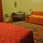 Hotel Sandra *