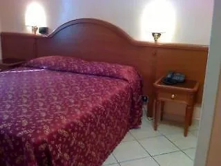 فندق Sandra