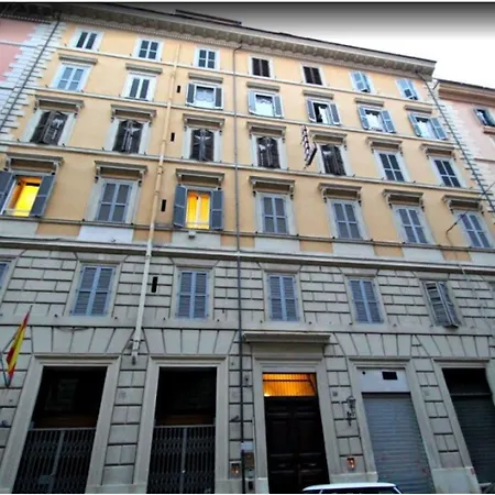 Sandra Hotel *